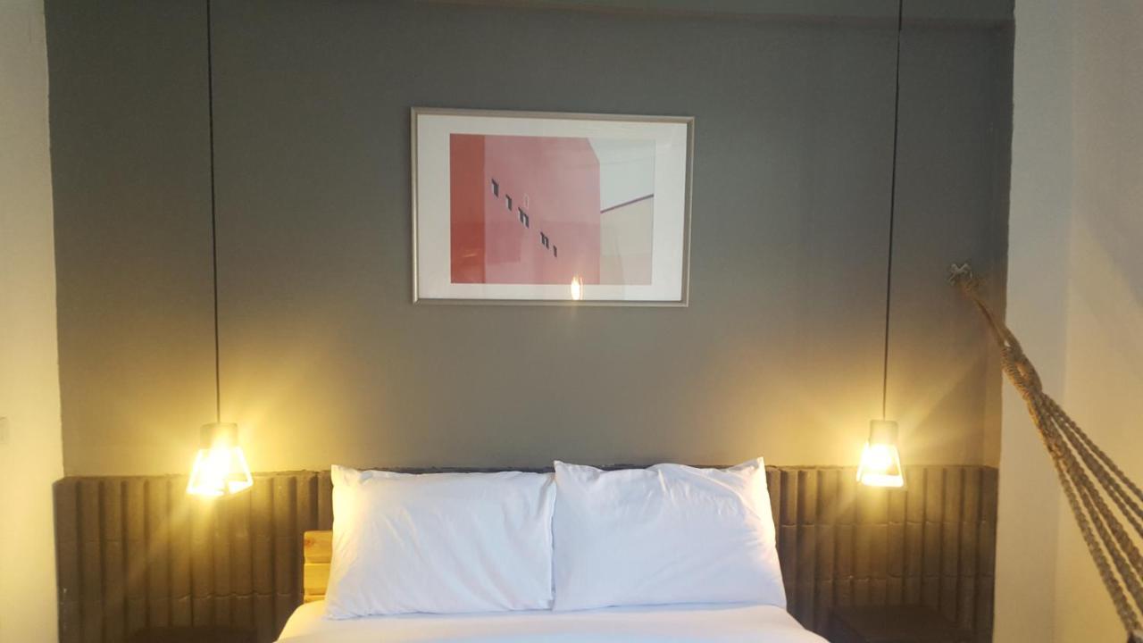 Haus Sathorn 11 Residence Bangkok Kültér fotó