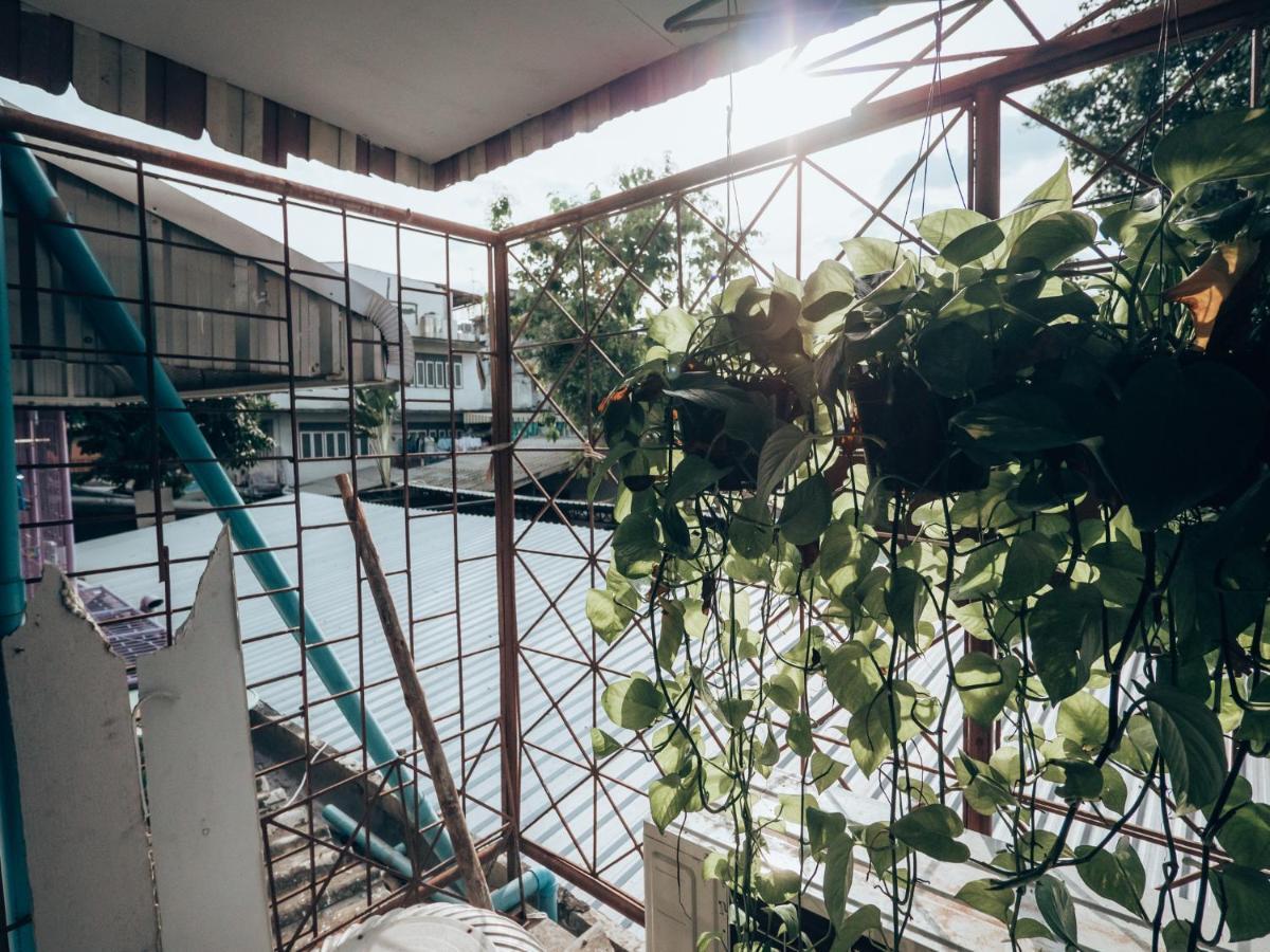 Haus Sathorn 11 Residence Bangkok Kültér fotó